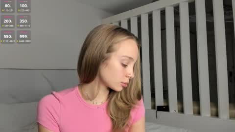 Lisa online show from 11/16/25, 04:01