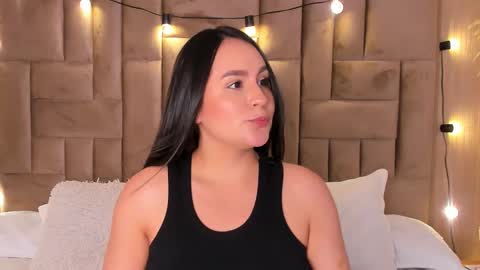 Lisa Baker online show from 03/07/25, 04:02