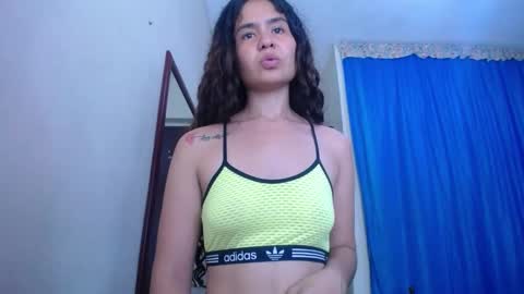 Snapshot of lisa_branch chatting on 01/18/25, 01:30 lisa_branch online show from 01/18/25, 01:30