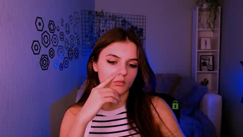 Lisa online show from 12/01/25, 01:16