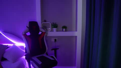 lisa_elfy online show from 02/11/26, 01:27