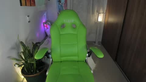 Lisa  online show from 04/16/26, 11:11