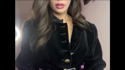 lisa_graham online show from 12/18/25, 04:51