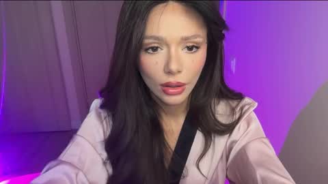 lisa_graham online show from 12/21/25, 07:26