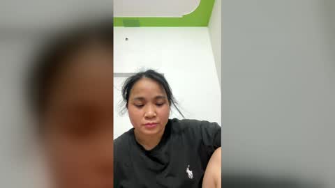 lisa_hanw online show from 04/13/26, 03:56