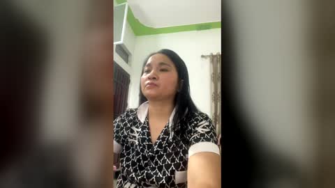 lisa_hanw online show from 04/20/26, 03:37