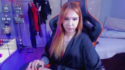 Lisa mano online show from 04/01/26, 01:41