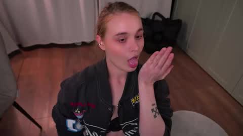 Elisabeth or Lisa online show from 02/17/26, 08:15