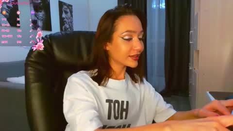 Lisa online show from 12/02/25, 05:19