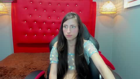 Snapshot of lisa_styleglam chatting on 01/12/25, 07:53 Lisa online show from 01/12/25, 07:53