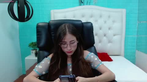 Snapshot of lisa_styleglam chatting on 03/12/25, 01:08 Lisa online show from 03/12/25, 01:08