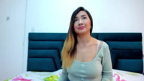 Snapshot of lisa_white_ chatting on 03/06/25, 09:31 lisa white online show from 03/06/25, 09:31