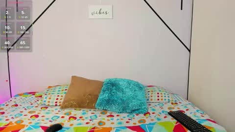 lisa white  online show from 12/05/25, 09:40