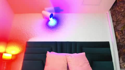 lisa white  online show from 04/19/26, 08:11