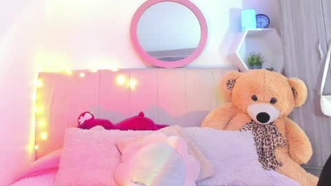 Lisa online show from 04/08/26, 09:15