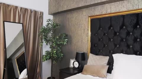 lisacroft online show from 03/05/25, 05:50