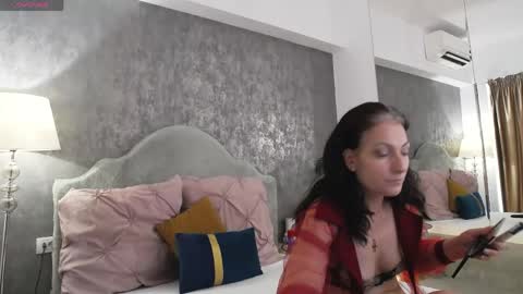 lisacroft online show from 06/02/26, 06:37
