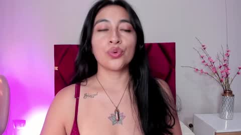 Snapshot of lisahadwiin chatting on 12/27/24, 06:20 LisaHadwiin online show from 12/27/24, 06:20