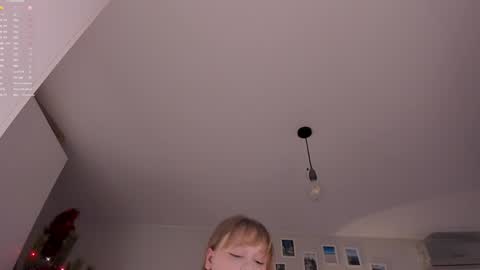 -Lisa- Help me to reach 100 thumbs up3 online show from 01/04/25, 02:25