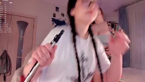 -Lisa- Help me to reach 100 thumbs up3 online show from 02/07/25, 06:56