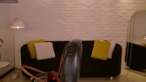 LISA MONROE online show from 01/12/26, 08:58