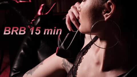 Lisa Moore online show from 09/15/25, 04:56