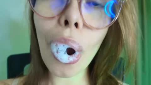 Lisbet online show from 03/15/26, 07:42