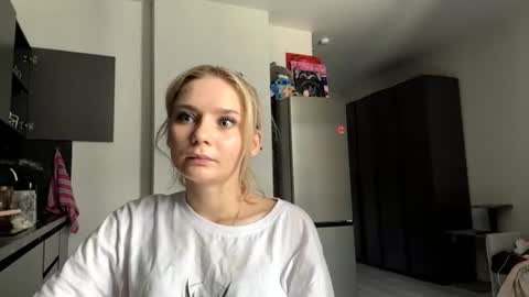 Snapshot of lisekacik chatting on 07/18/26, 08:29 Nansy online show from 07/18/26, 08:29