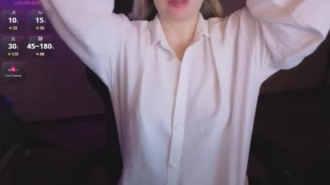 Snapshot of lisenok26 chatting on 04/30/26, 11:49 Anna online show from 04/30/26, 11:49