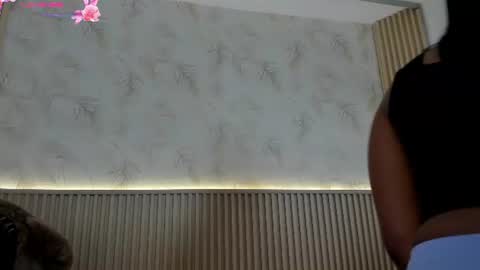 Snapshot of liss_reyes chatting on 07/12/26, 02:41 Liss online show from 07/12/26, 02:41