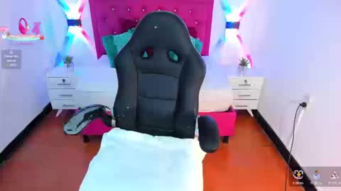 L I S S A  online show from 09/21/25, 12:01