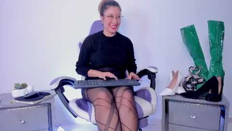 Snapshot of lissa_kim_ chatting on 07/12/26, 04:09 Lissa Kim online show from 07/12/26, 04:09