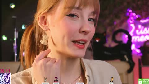 your Liza again. Next stream Dec. 1  at 2 or 3  GMT online show from 11/06/25, 06:14