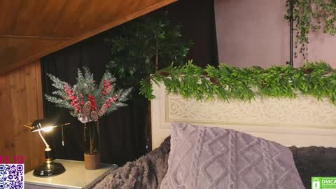 your Liza again. Next stream Dec. 1  at 2 or 3  GMT online show from 12/14/25, 06:08