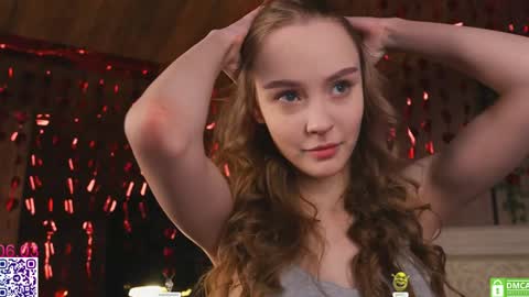 your Liza again. Next stream Dec. 1  at 2 or 3  GMT online show from 03/06/26, 08:44