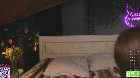 your Liza again. Next stream Dec. 1  at 2 or 3  GMT online show from 04/15/26, 10:11