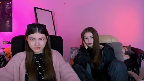 lissa_night online show from 10/19/25, 08:37