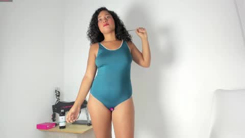 Snapshot of lissa_petitee chatting on 05/23/26, 12:16 lissa_petitee online show from 05/23/26, 12:16