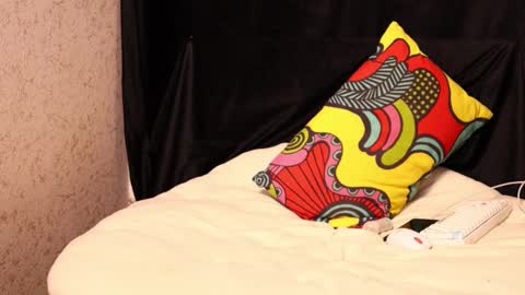 Lissa Ross online show from 02/12/25, 02:54