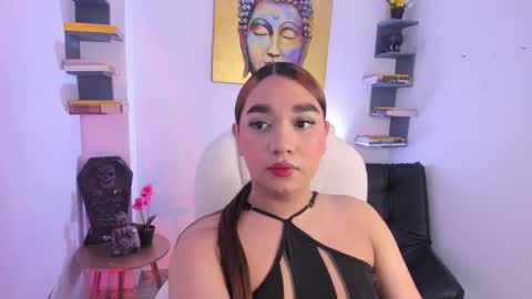 Snapshot of lissascarlett_1 chatting on 10/22/25, 07:13 Lisssa online show from 10/22/25, 07:13