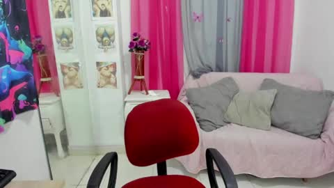 Snapshot of lissavillalobos chatting on 06/04/26, 10:05 lissa online show from 06/04/26, 10:05
