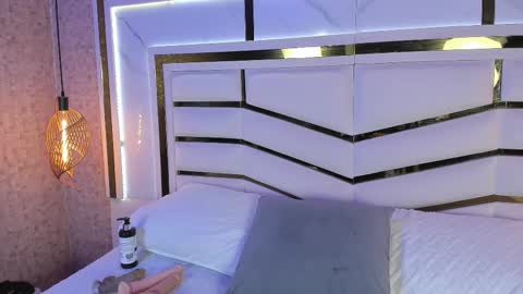 lisse_palmerr online show from 03/01/25, 11:39