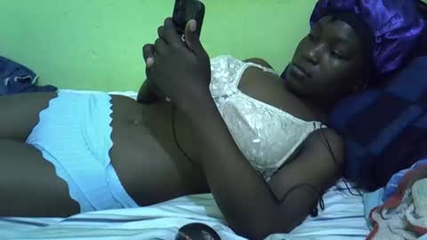 lisssa01 online show from 09/18/25, 12:29