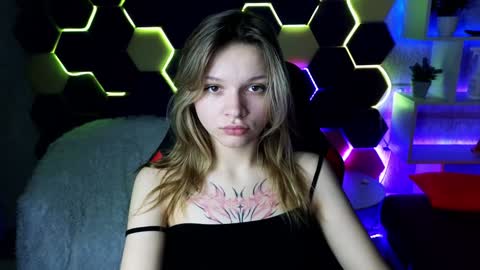 Lena online show from 02/02/25, 11:08