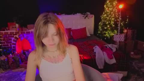 Lena online show from 12/18/25, 09:48