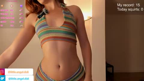 Snapshot of littel_angel_didi chatting on 04/29/26, 04:22 Diana Woods online show from 04/29/26, 04:22
