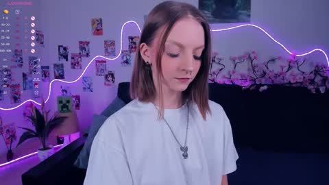 Bella online show from 11/26/25, 07:42