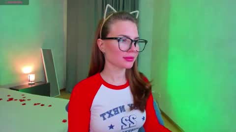 Snapshot of little__isabel chatting on 02/26/26, 01:59 Isabel online show from 02/26/26, 01:59