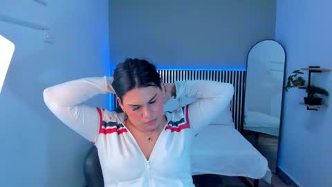 L I T T L E A L L I online show from 01/07/26, 12:13