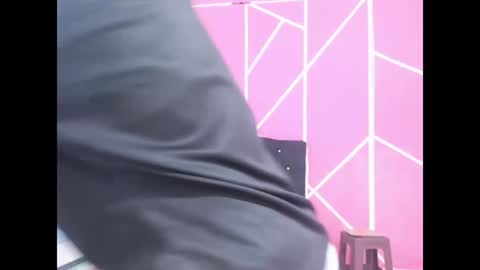 Snapshot of little_angelsky chatting on 12/20/24, 04:57 Michelle. online show from 12/20/24, 04:57